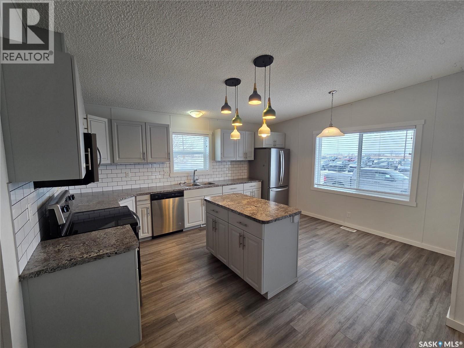 413 Railway Street Property Photo 12