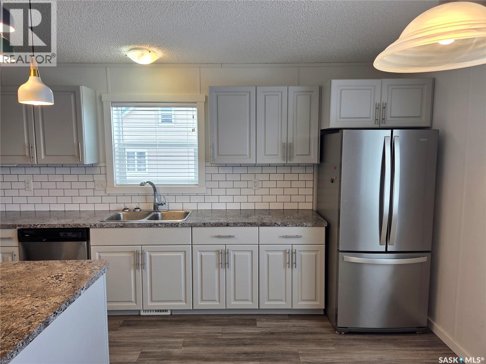 413 Railway Street Property Photo 14