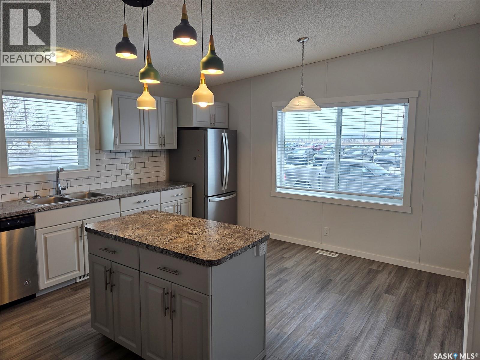 413 Railway Street Property Photo 16