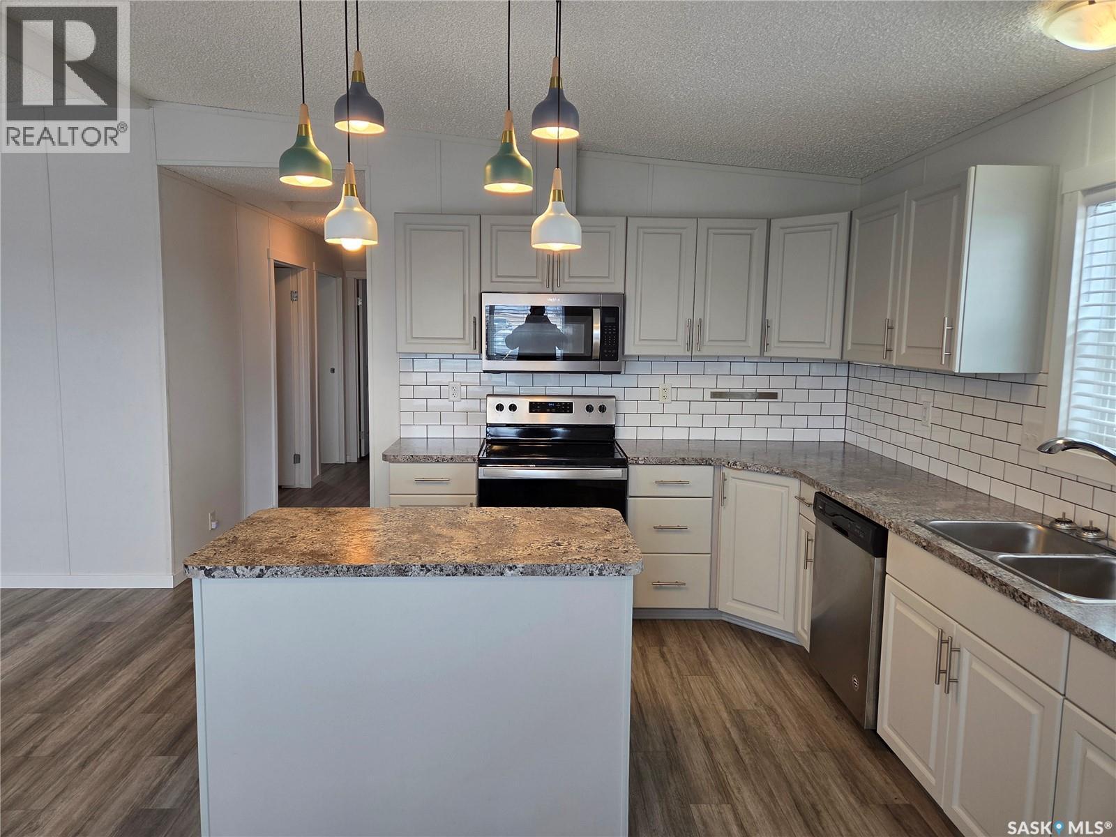 413 Railway Street Property Photo 19