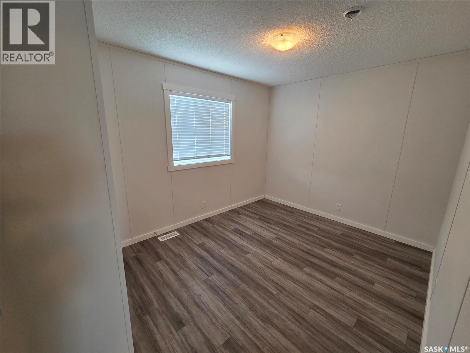 413 Railway Street Property Photo 33