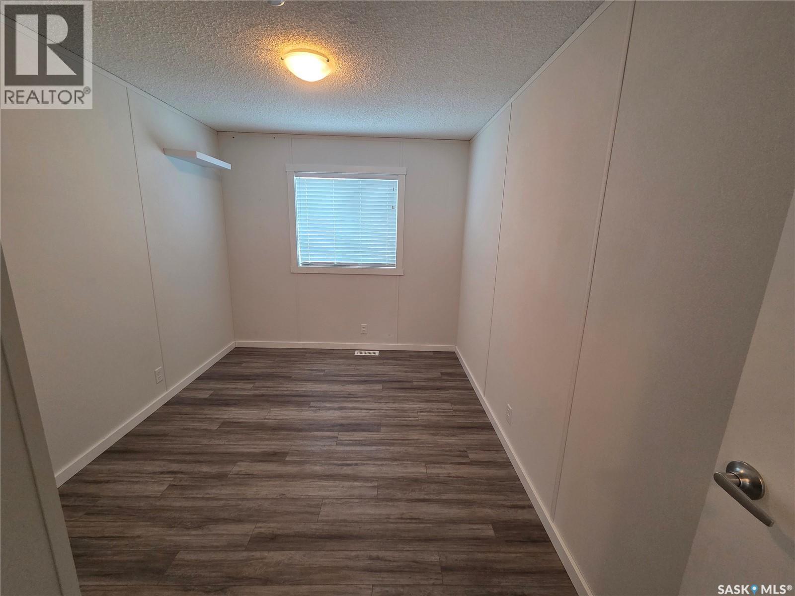 413 Railway Street Property Photo 36