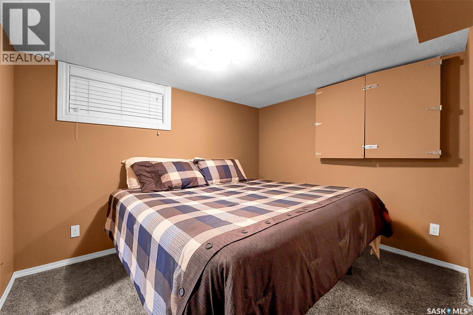 207 5th Avenue E Property Photo 21