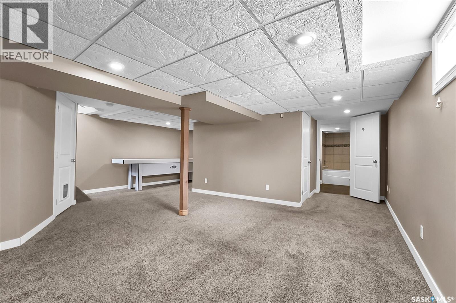 207 5th Avenue E Property Photo 27