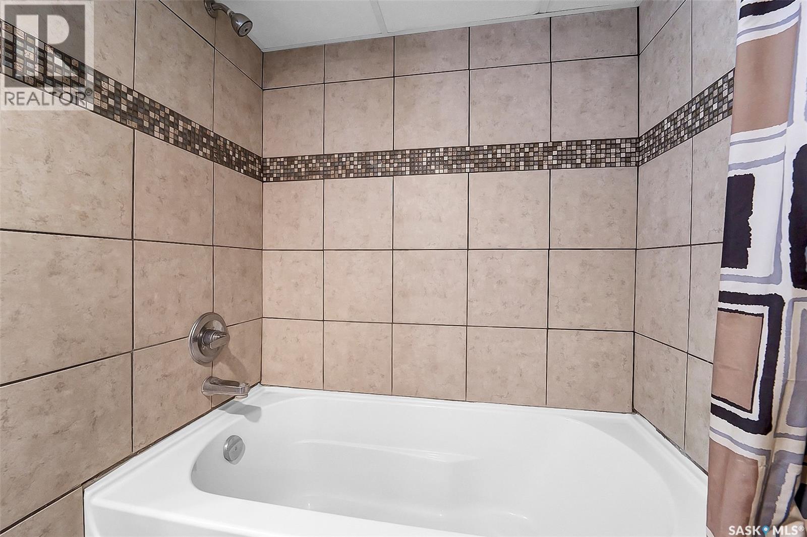 207 5th Avenue E Property Photo 29