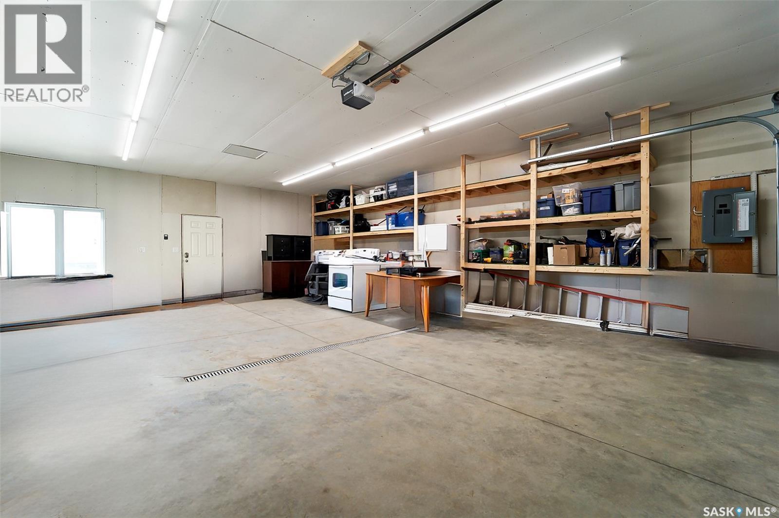 207 5th Avenue E Property Photo 39