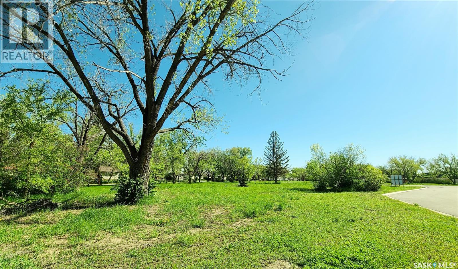 16 Kenney Crescent Property Photo 8