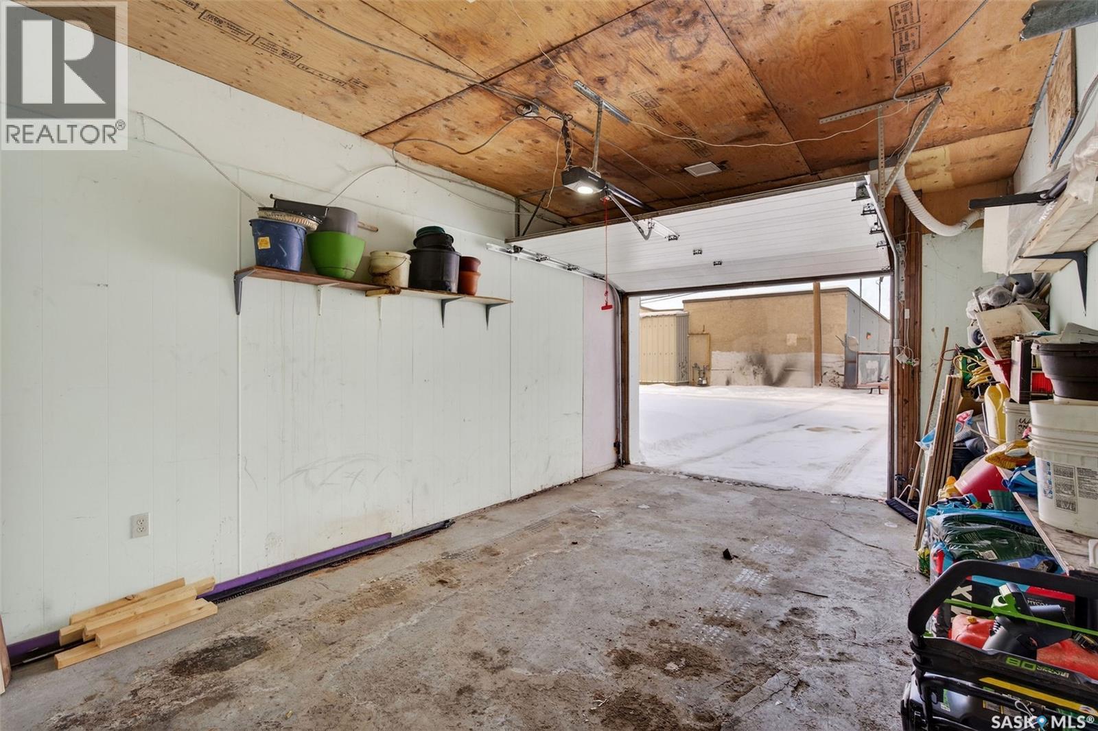 56 13th Street W Property Photo 16