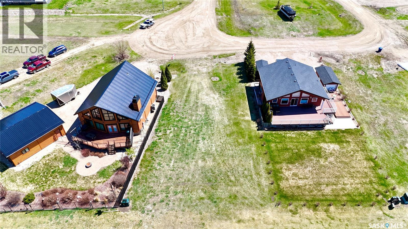 110 Lakeridge Crescent Property Photo 9