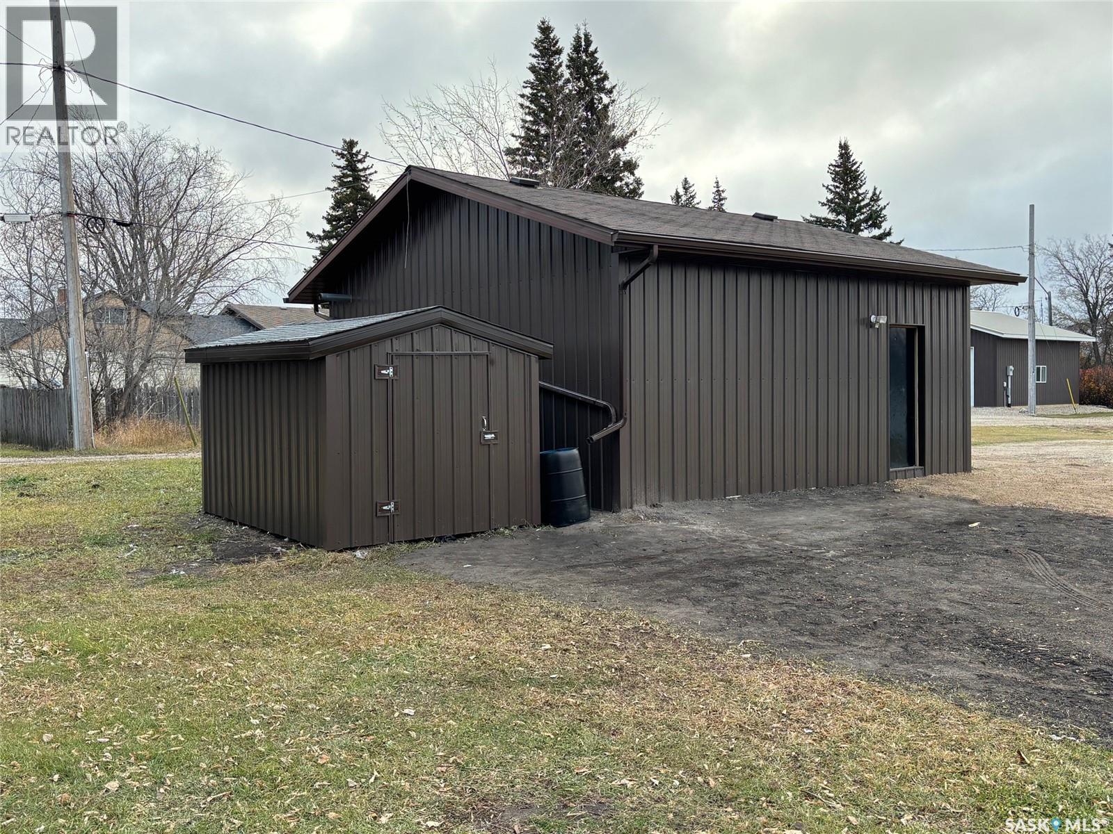 209 5th Avenue N Property Photo 8
