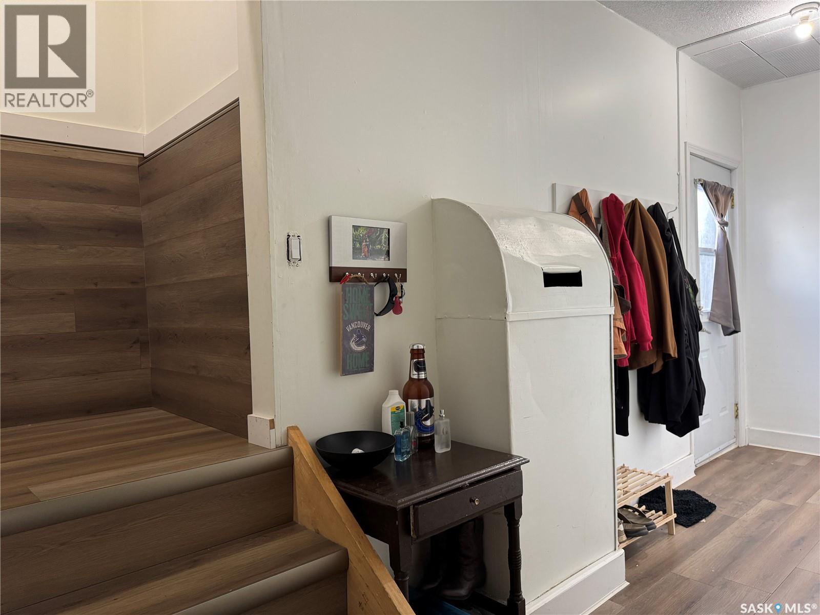 222 Bosworth Street Property Photo 11