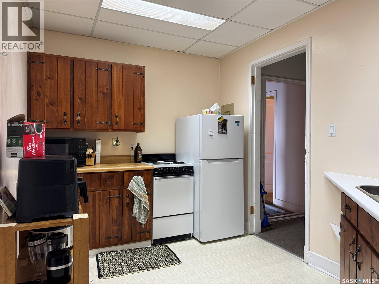 222 Bosworth Street Property Photo 12