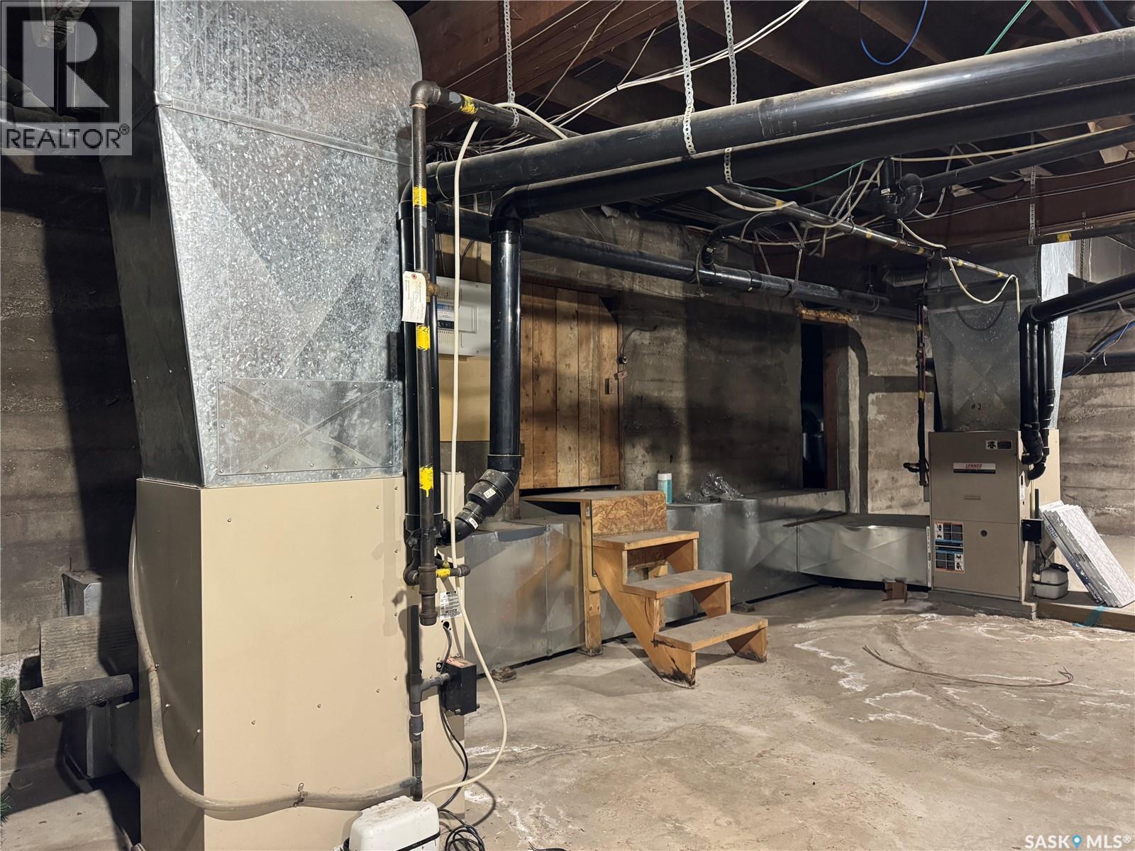222 Bosworth Street Property Photo 45