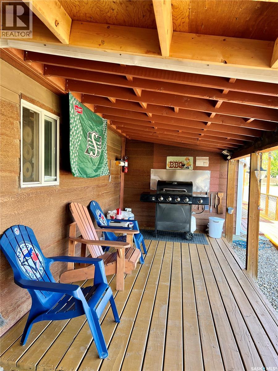 554 5th Avenue W Property Photo 19
