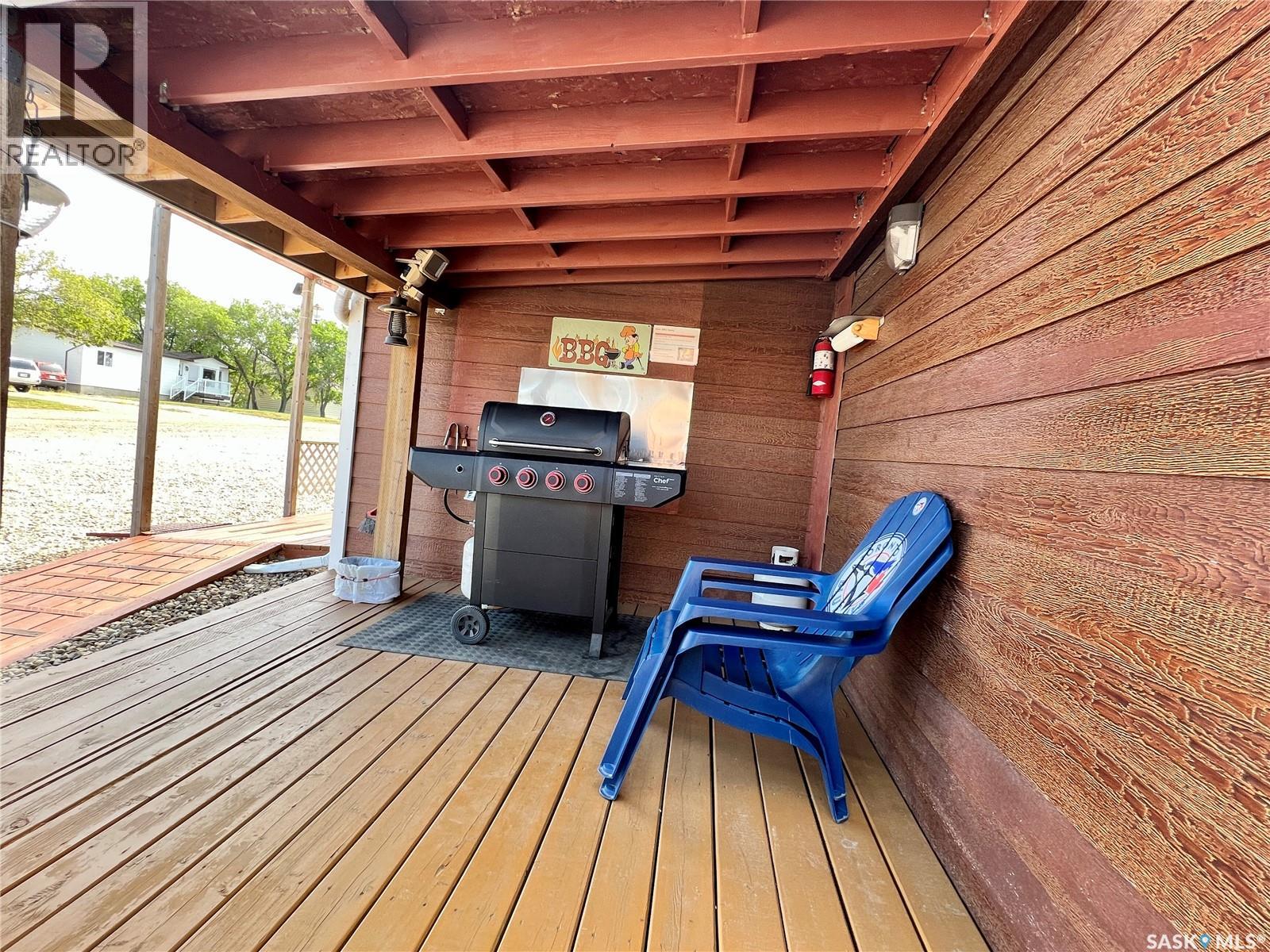 554 5th Avenue W Property Photo 20