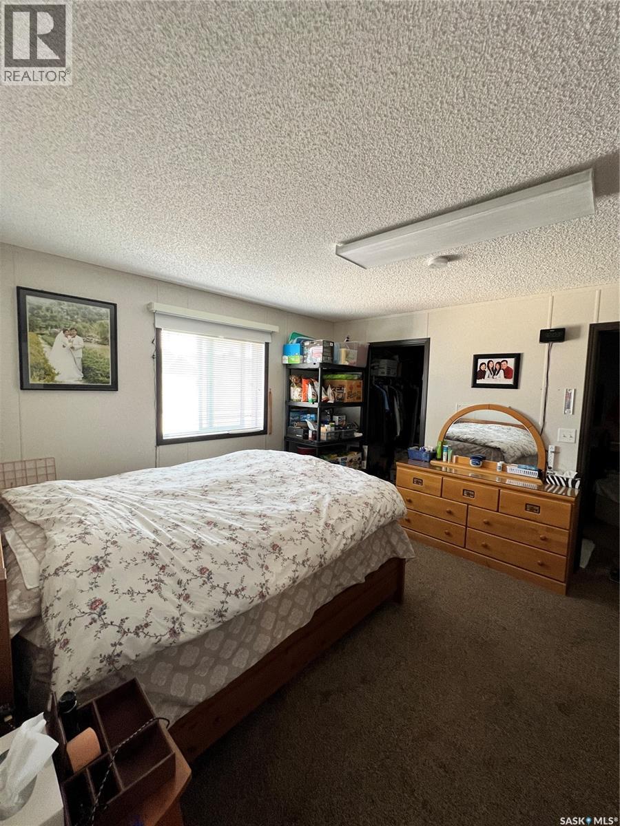554 5th Avenue W Property Photo 31