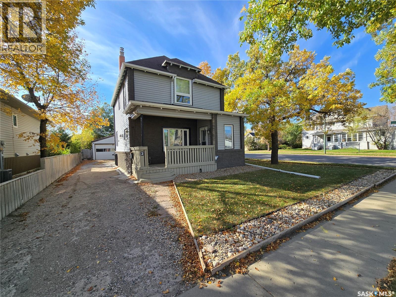 2 Prairie AVENUE Property Photo 1