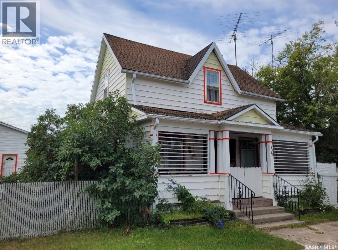 105 Amherst Street Property Photo 1