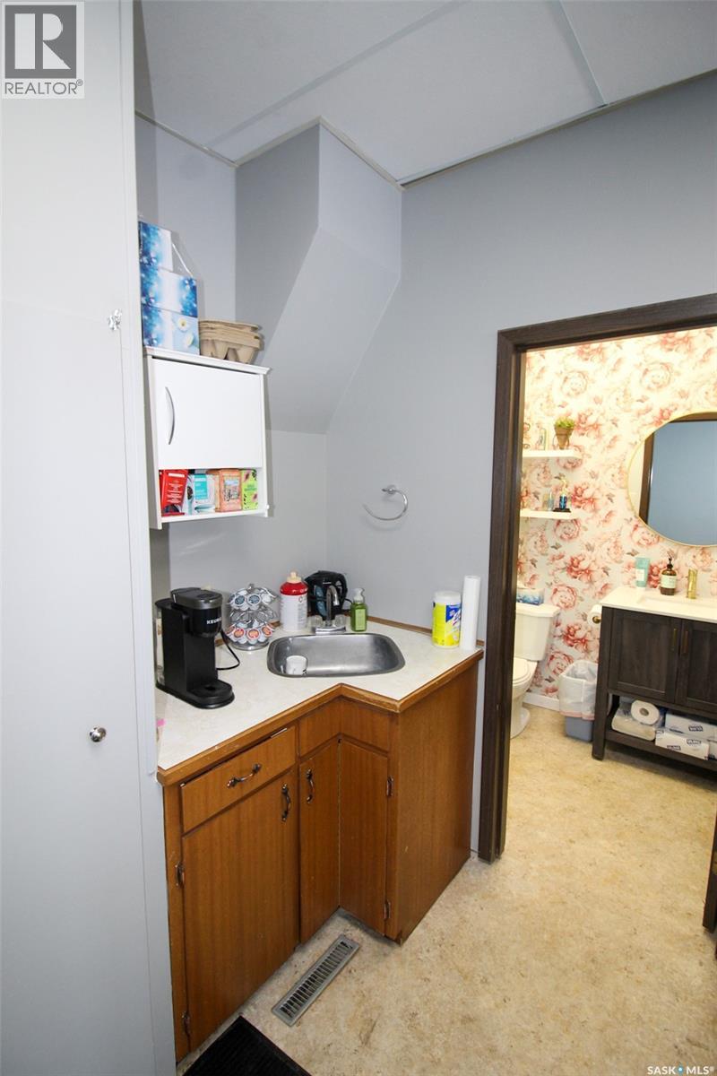 361 Centre Street Property Photo 8