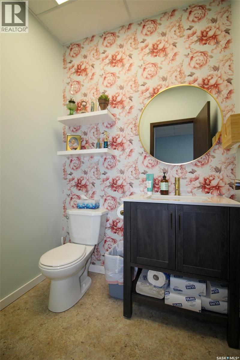 361 Centre Street Property Photo 9