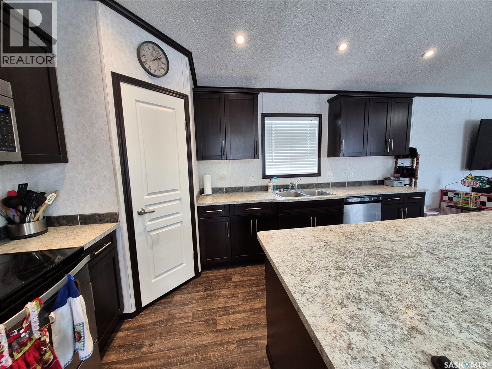 151 2nd Avenue Property Photo 6