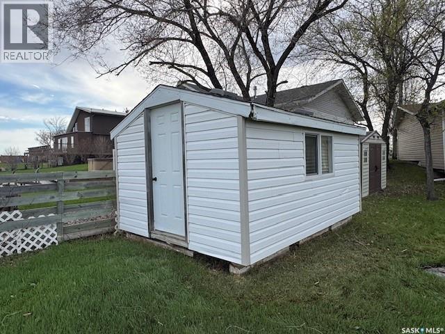 692 Aqualane Avenue Property Photo 22