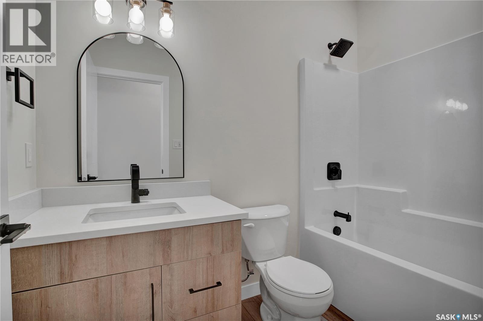 220 Veterans Drive Property Photo 10