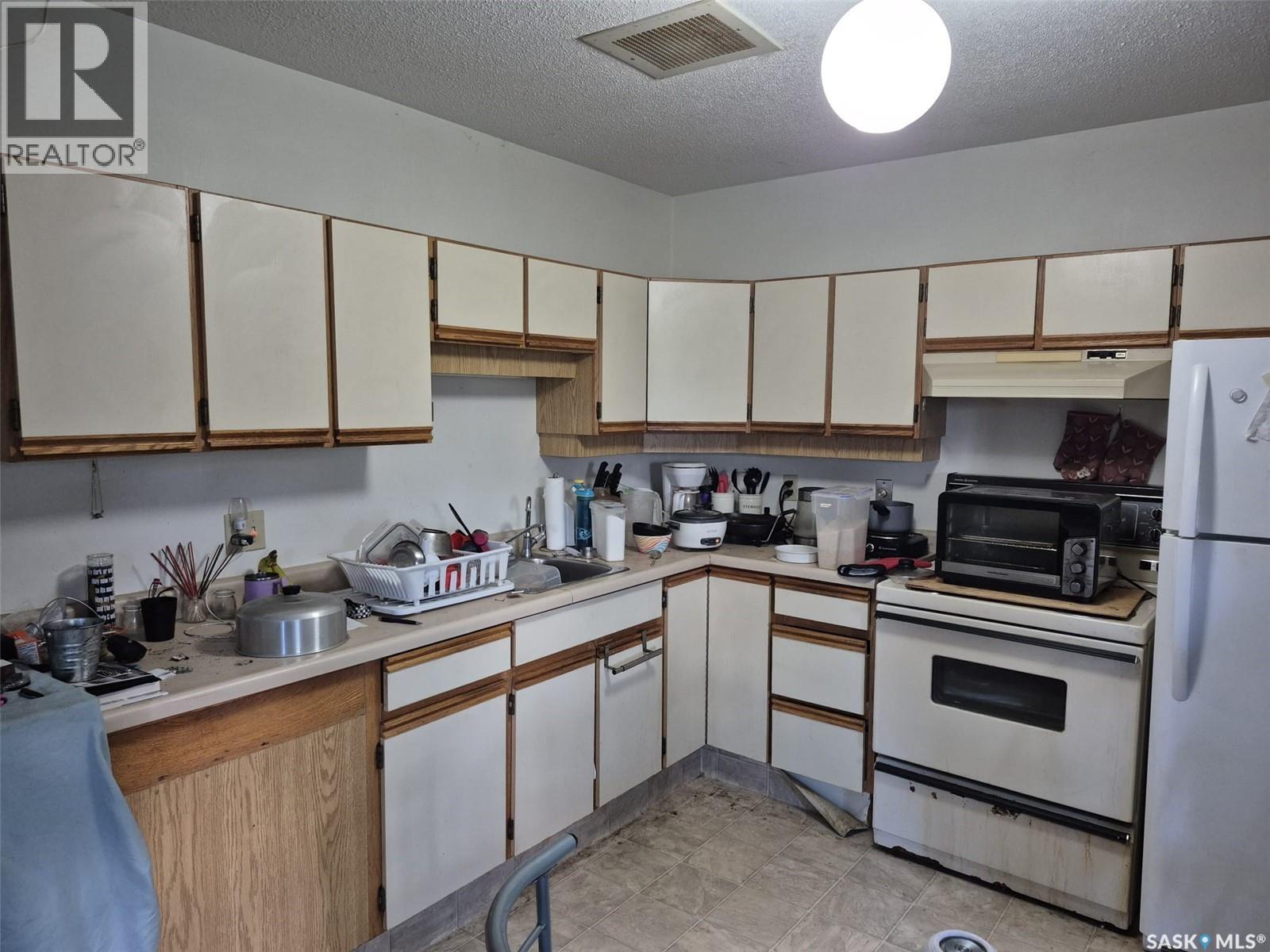 10 Pearl Avenue Property Photo 16