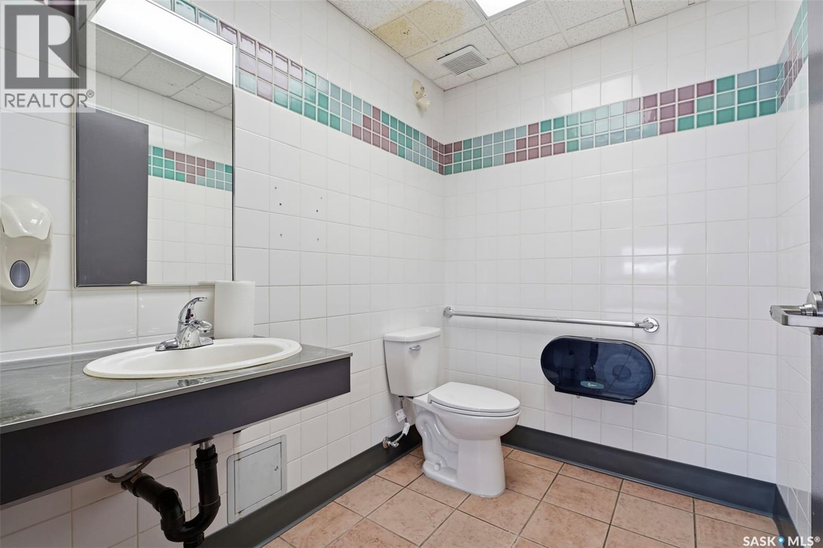 1212 Central Avenue Property Photo 8