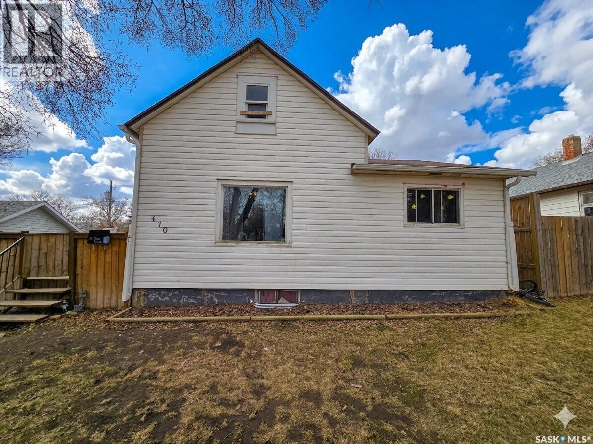 470 2nd AVENUE NW Property Photo 1