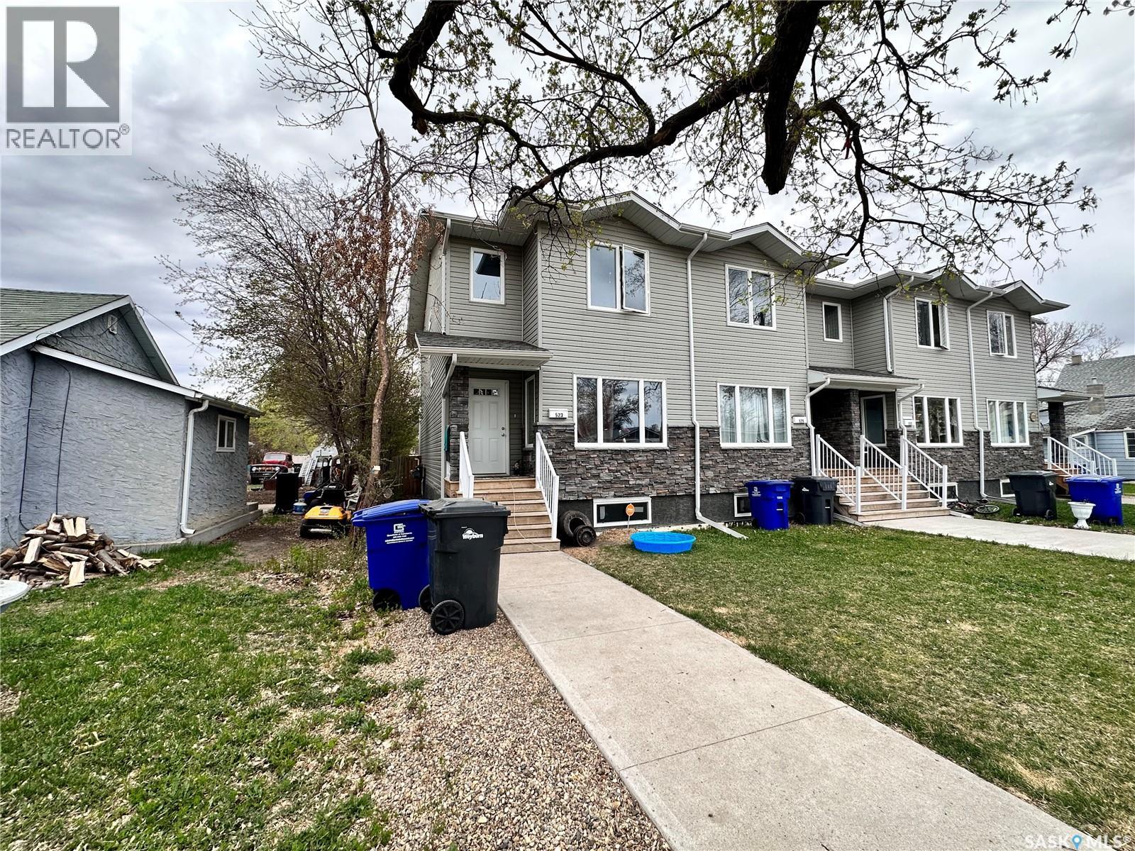 527 Alexandra Street Property Photo 2