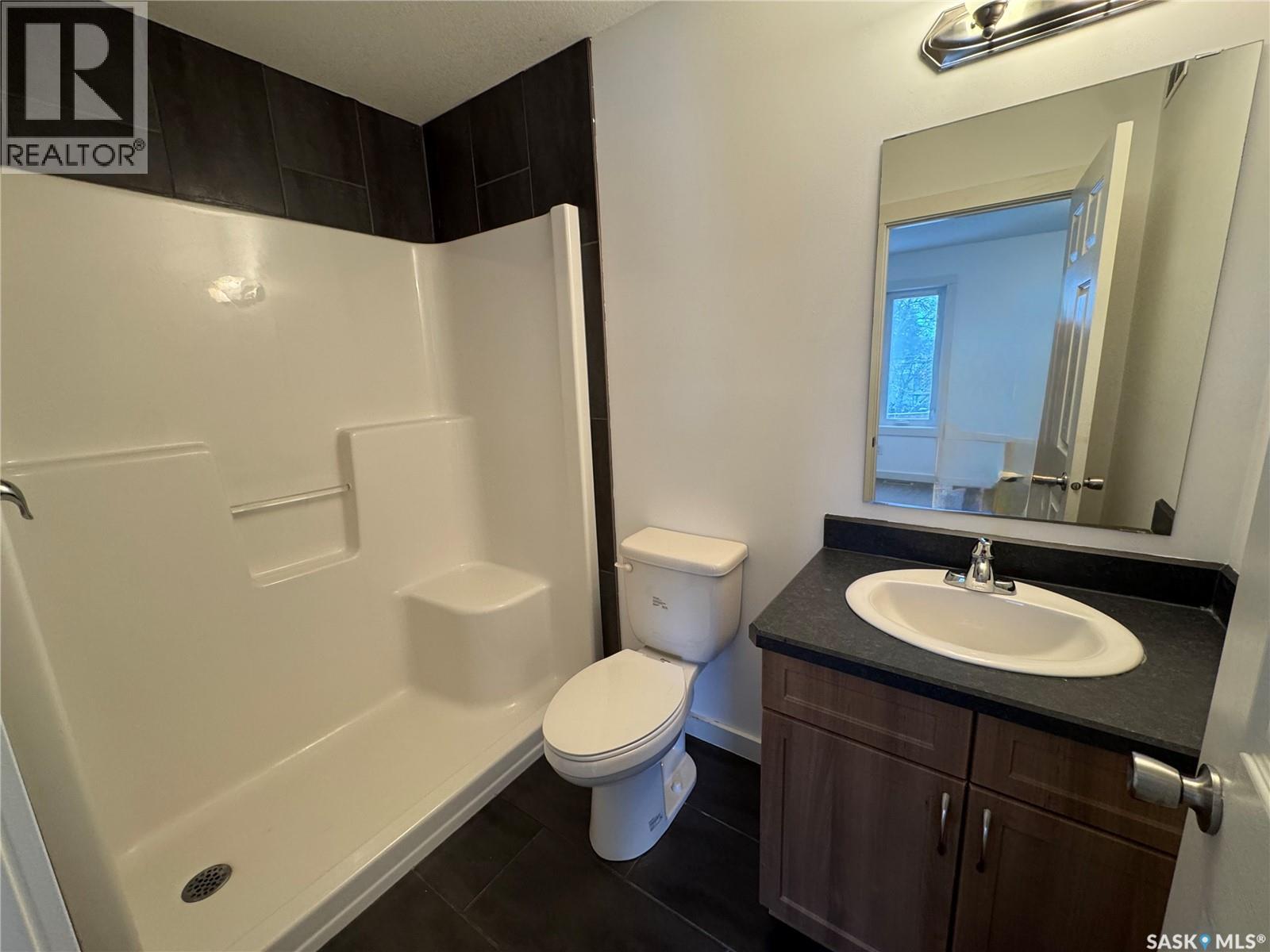 527 Alexandra Street Property Photo 15