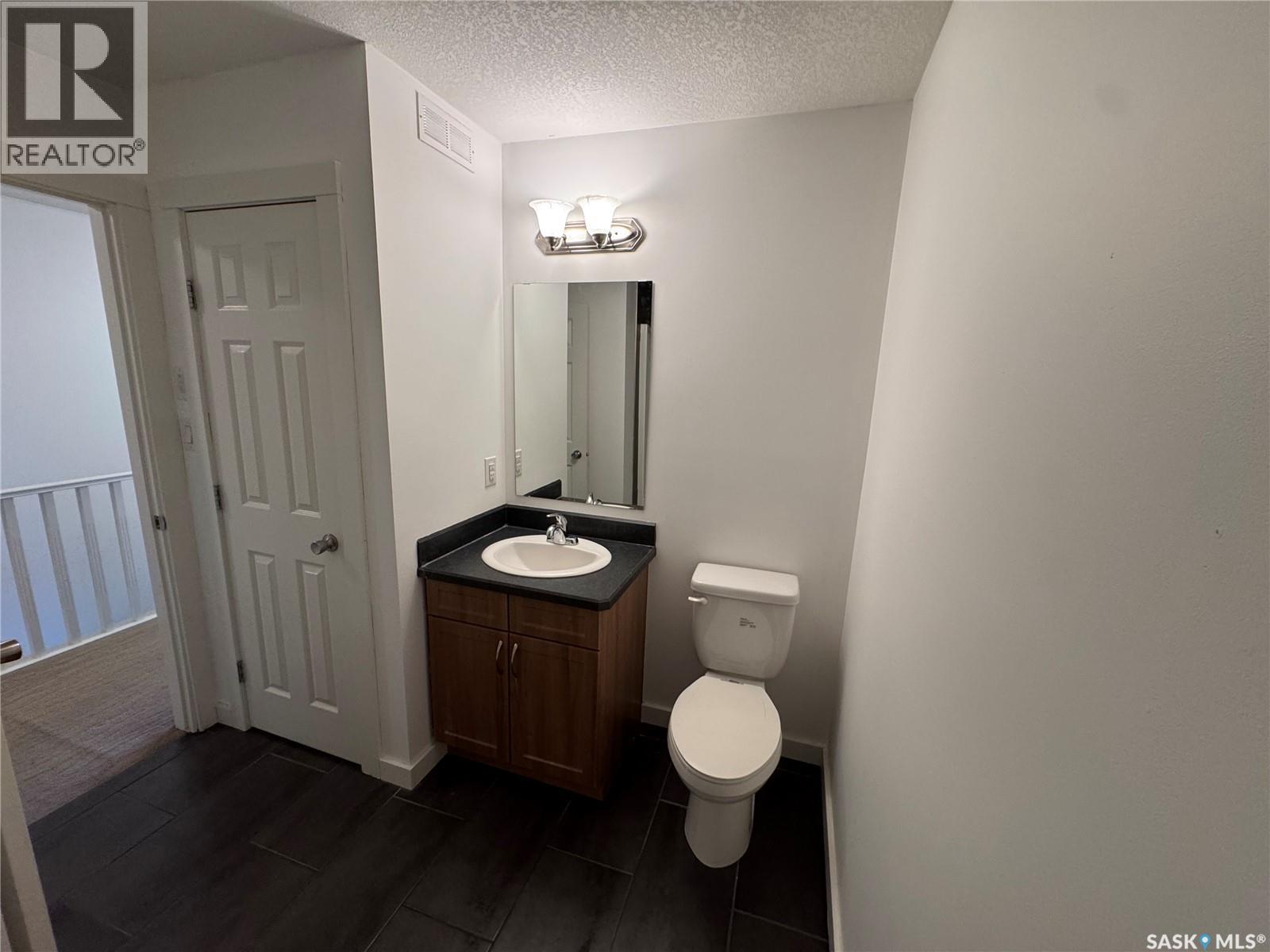 527 Alexandra Street Property Photo 16