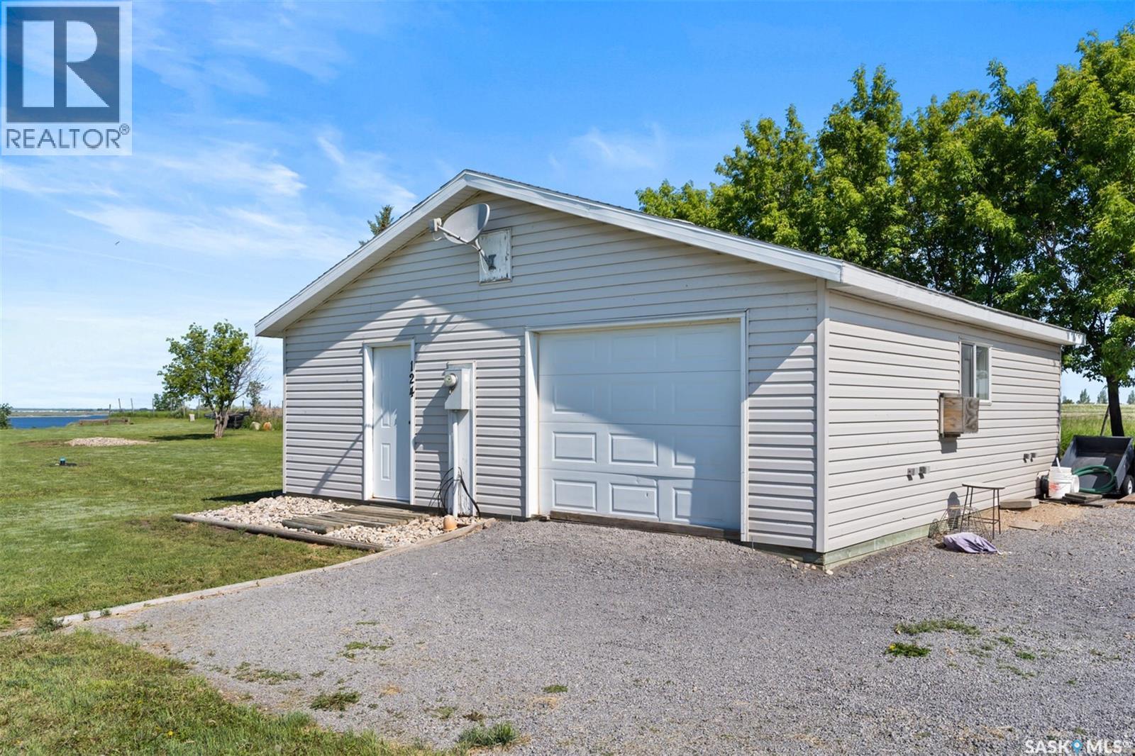 124 Merle Crescent Property Photo 7
