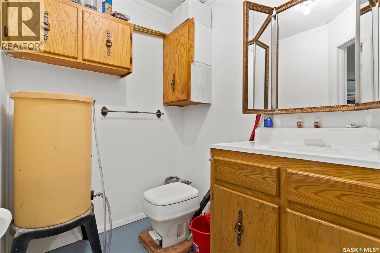 124 Merle Crescent Property Photo 14