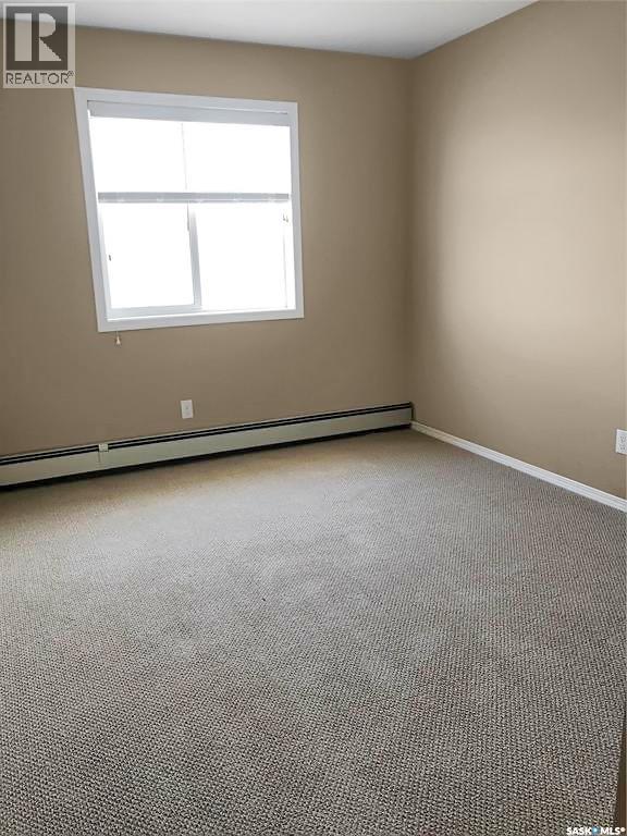3 & 4 825 Gladstone Street E Property Photo 10