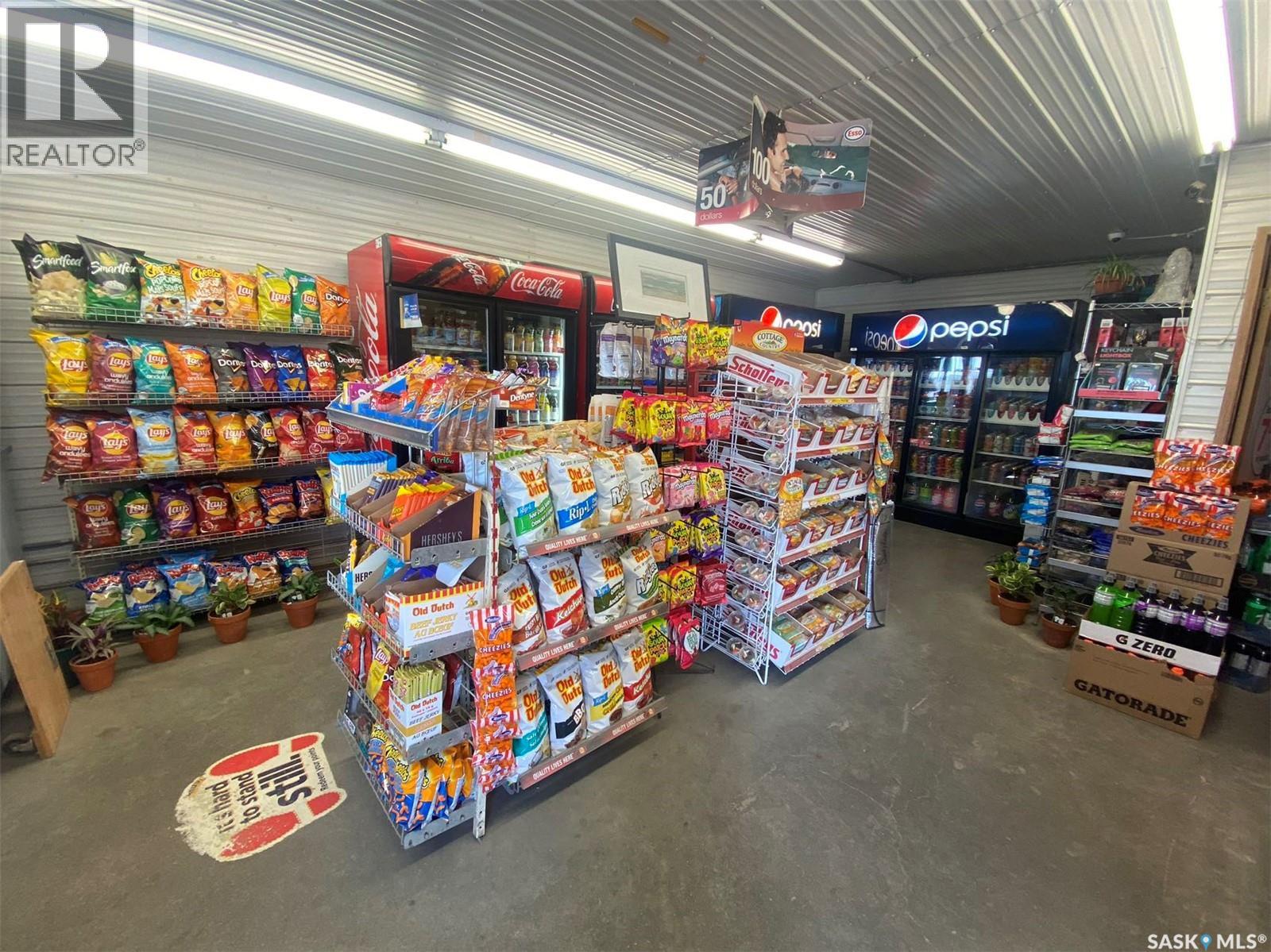 100 10 Highway Property Photo 14
