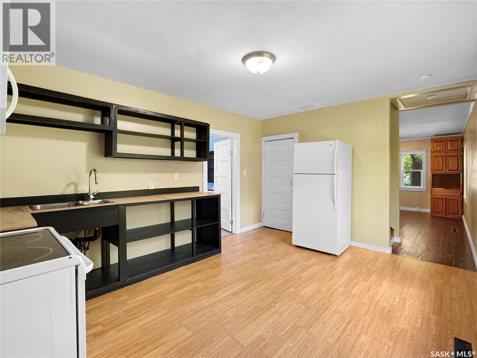 309 3rd Street W Property Photo 2