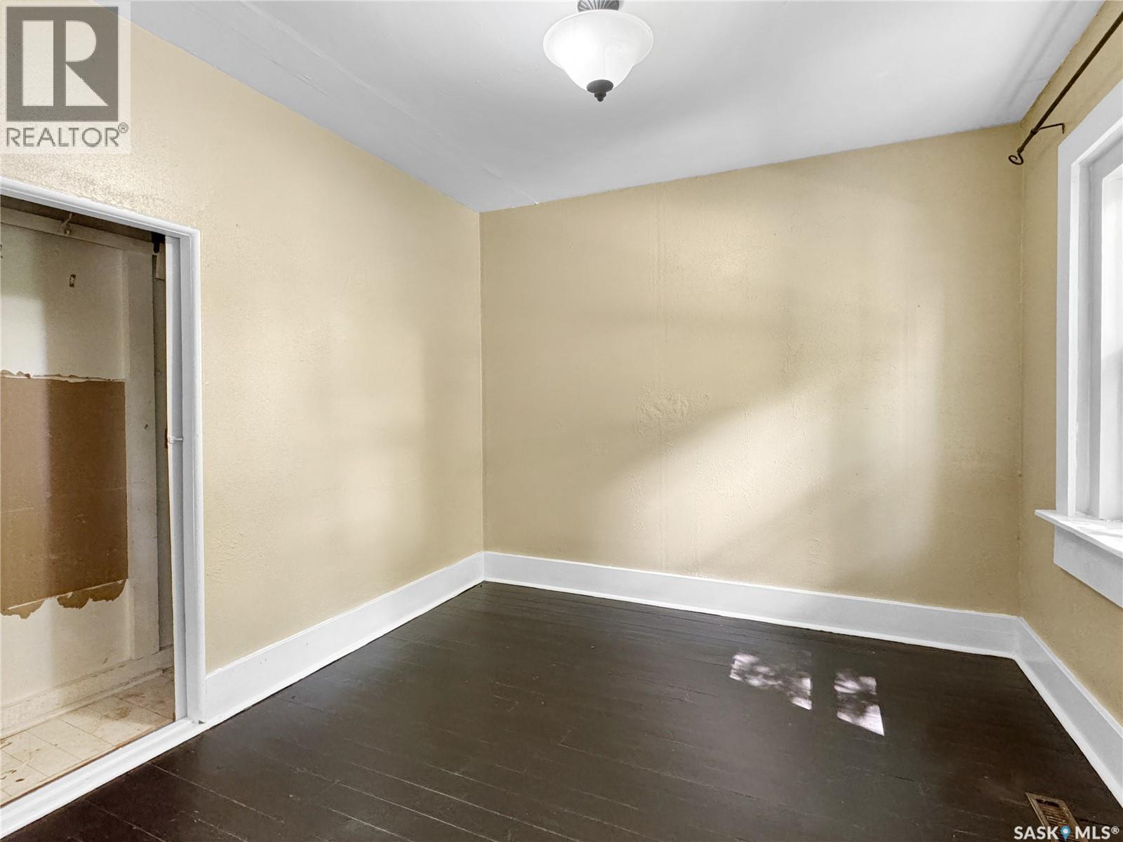 309 3rd Street W Property Photo 5