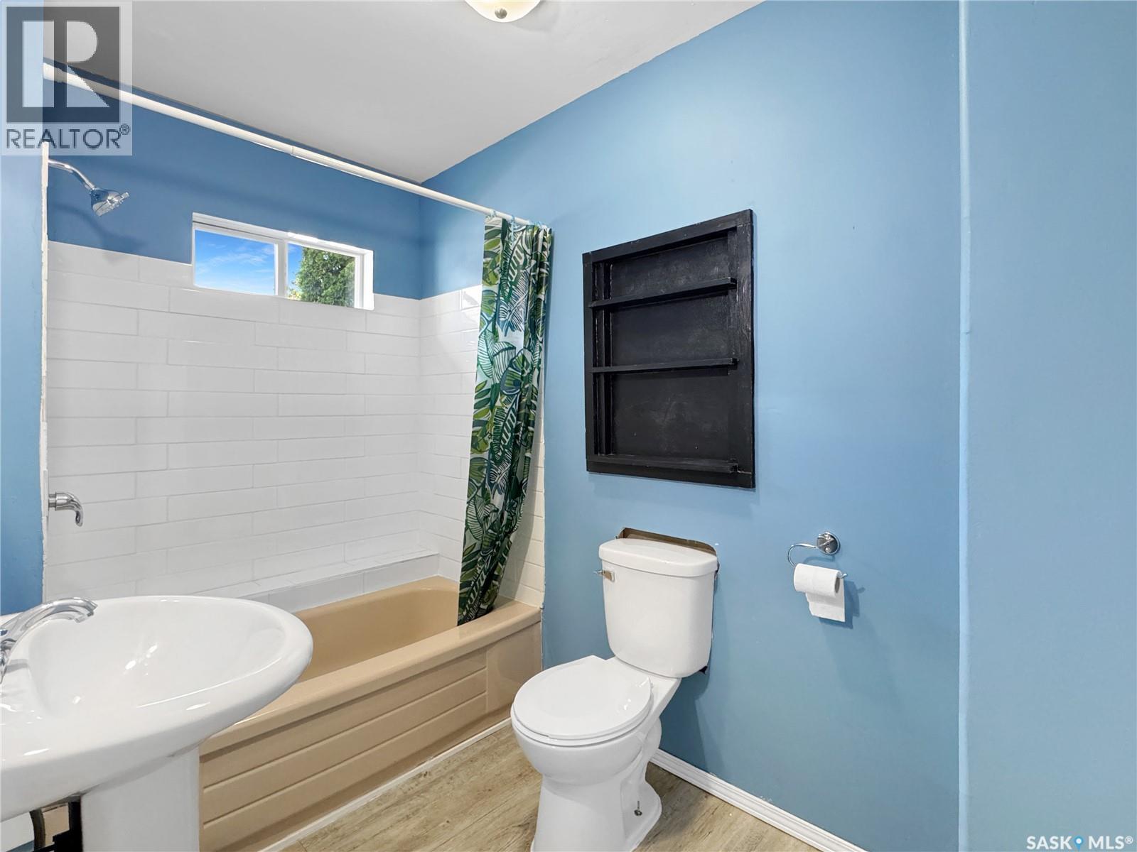 309 3rd Street W Property Photo 7