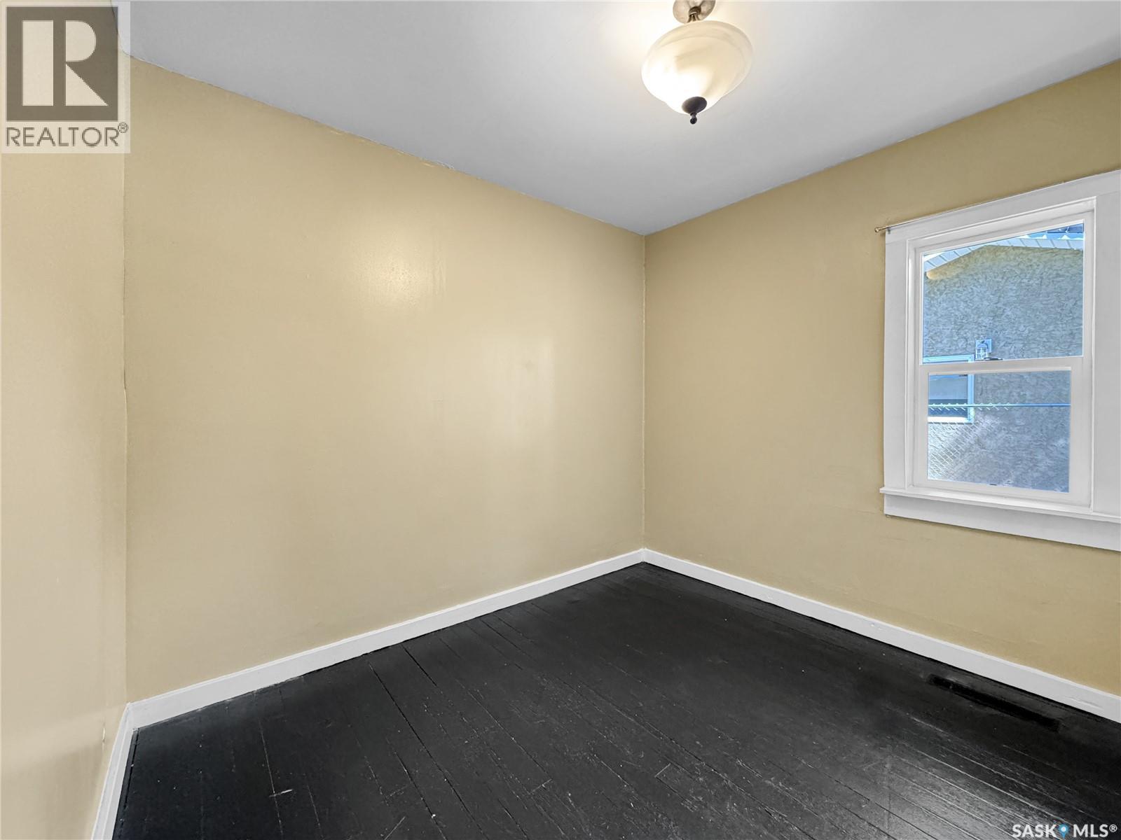 309 3rd Street W Property Photo 8
