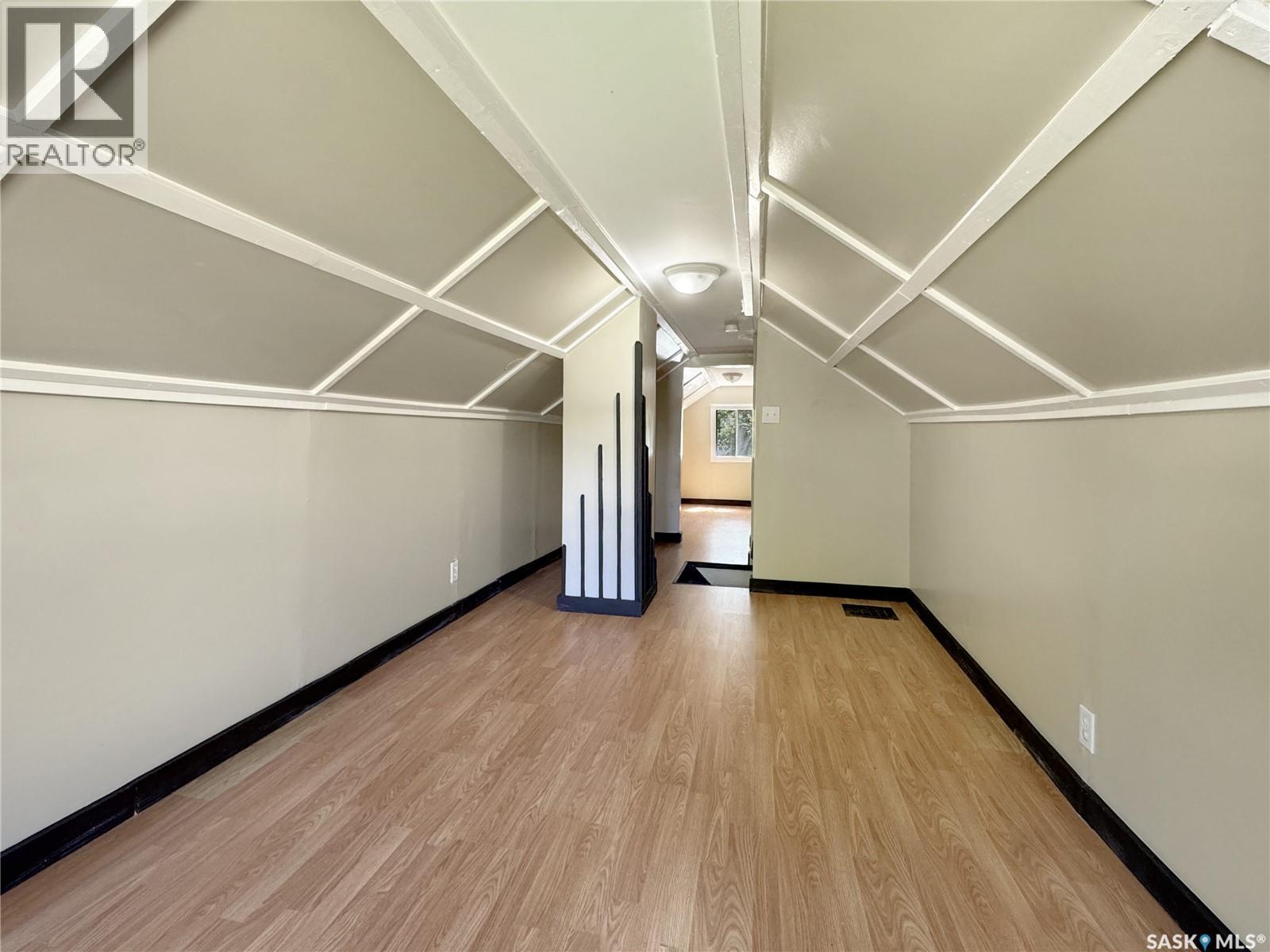 309 3rd Street W Property Photo 13