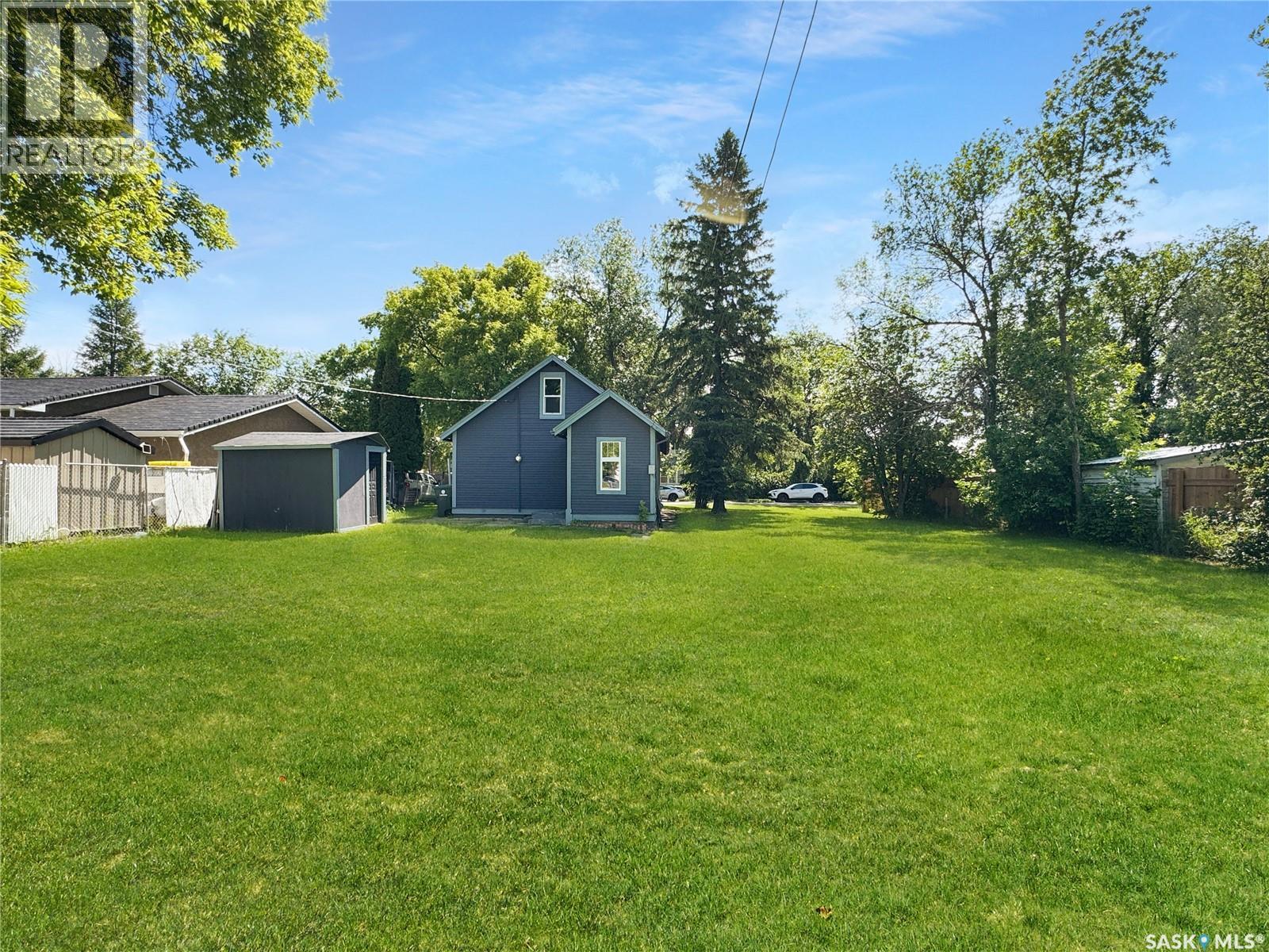 309 3rd Street W Property Photo 21