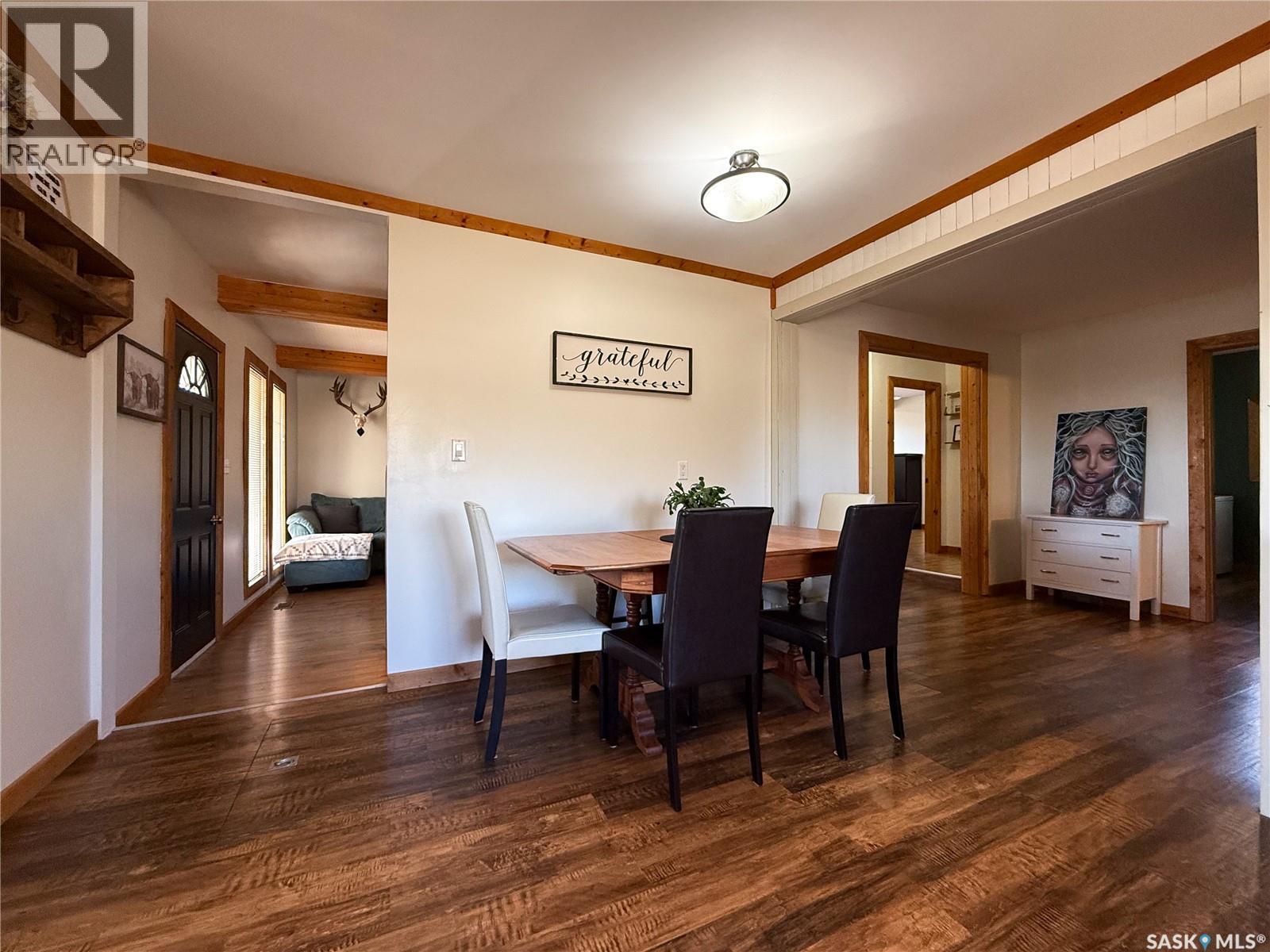 103 1st Street E Property Photo 10