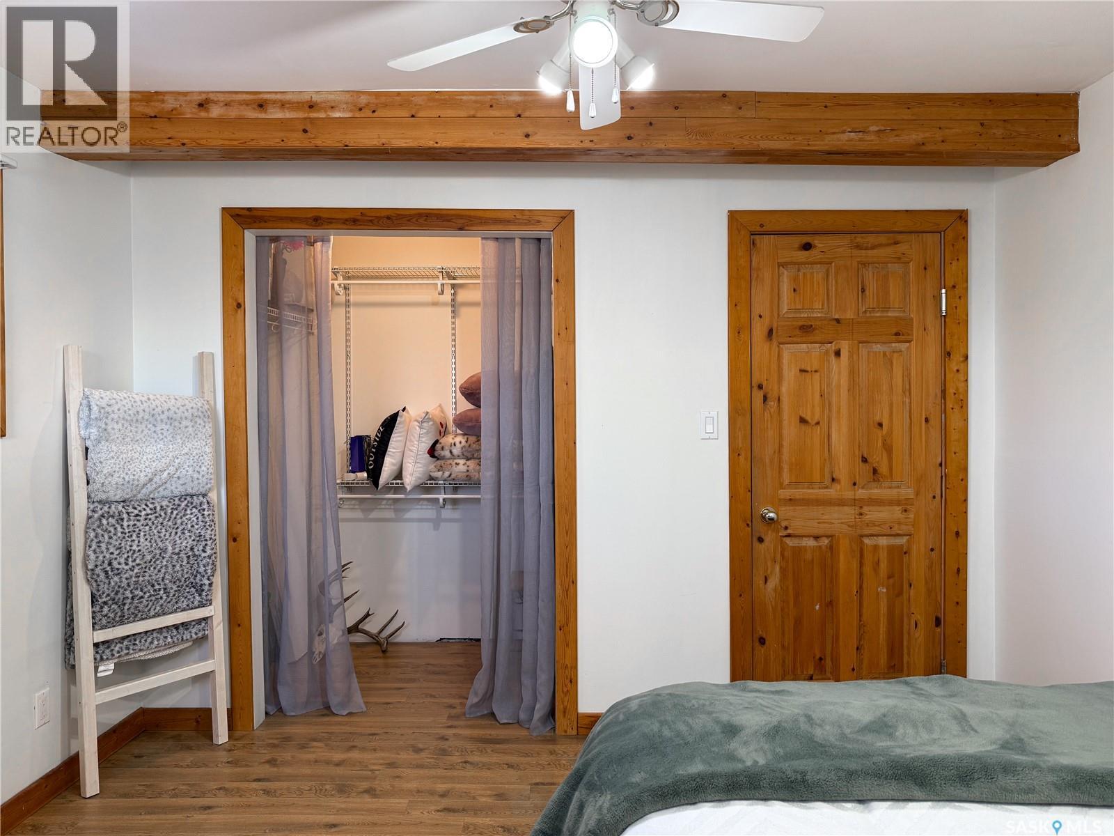 103 1st Street E Property Photo 17