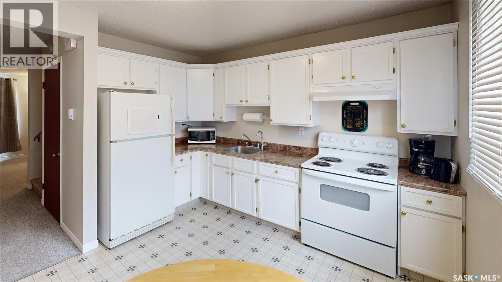 6 Mackenzie Mews Property Photo 9