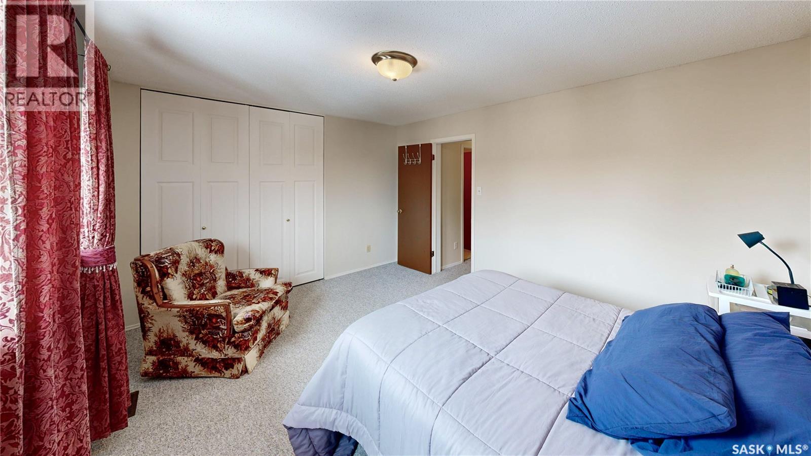 6 Mackenzie Mews Property Photo 15