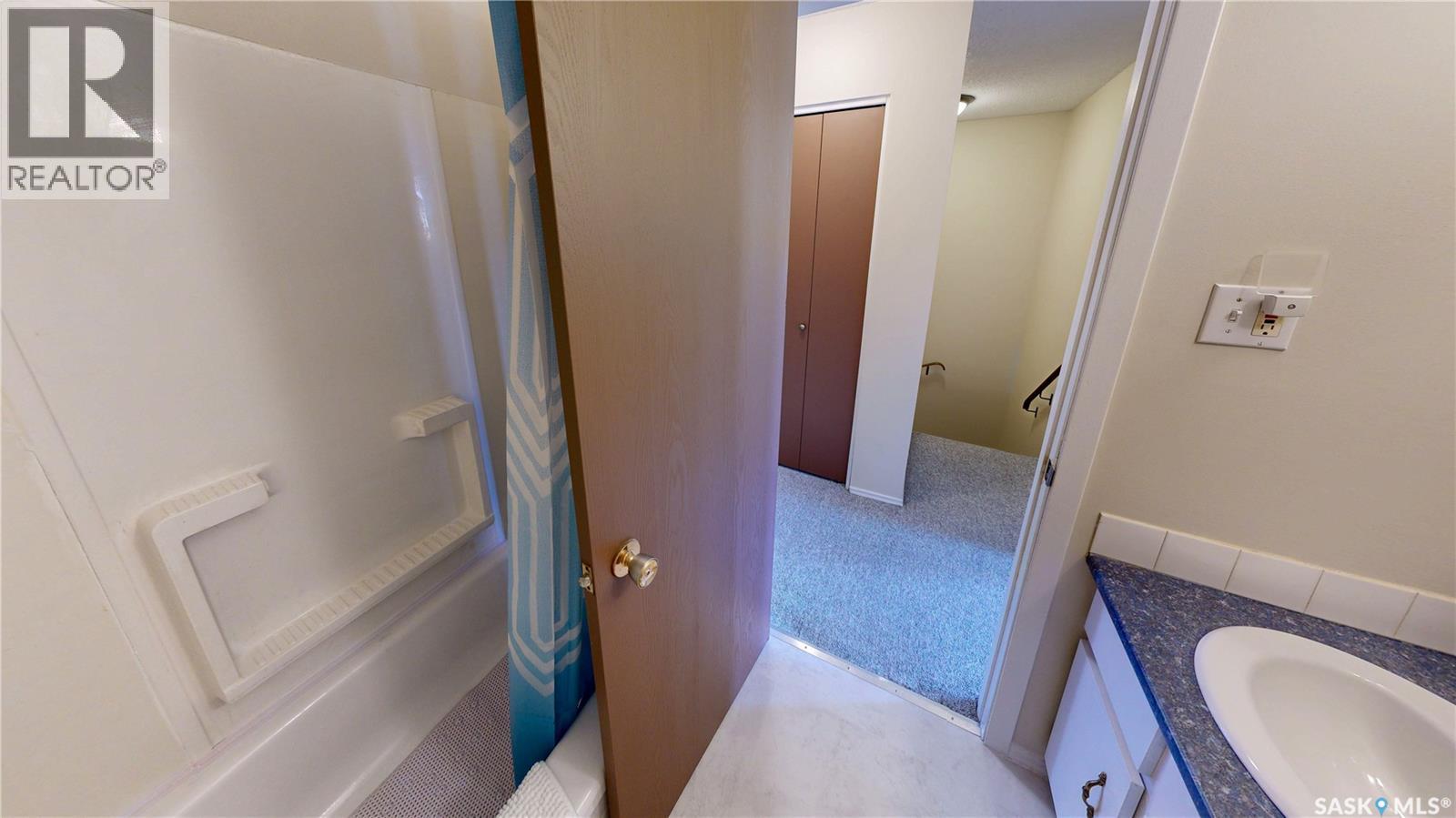 6 Mackenzie Mews Property Photo 17