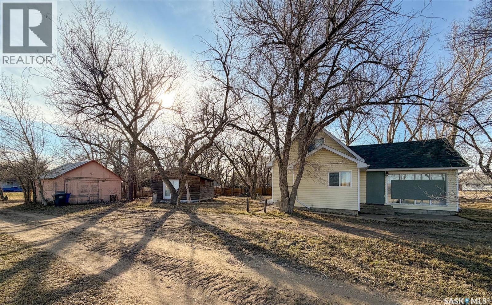 508 4th Street N Property Photo 5