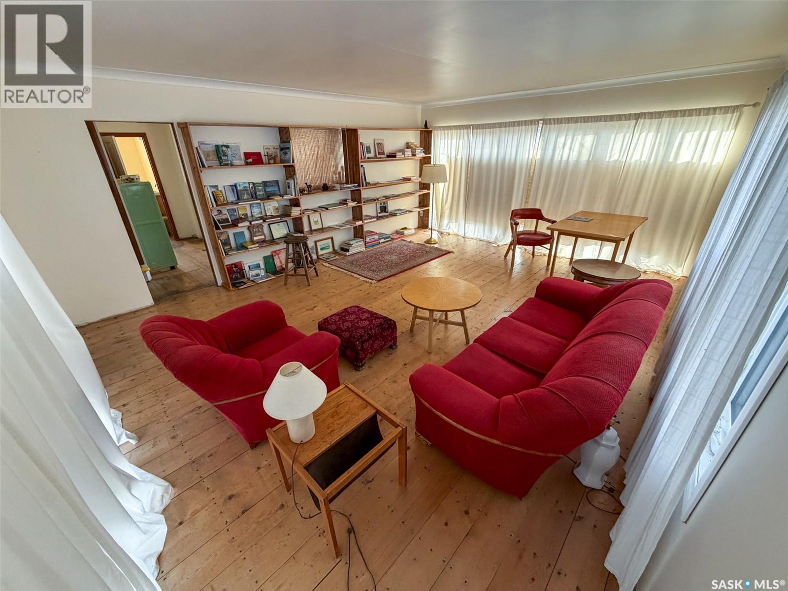508 4th Street N Property Photo 11